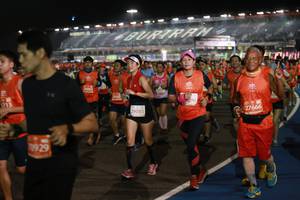 BIB: 2892, 713, 27666, 29051, 0929
                            <button type="button" onclick="openModal(10764207)" class="btn btn-primary btn-sm float-right btn-popup" data-toggle="modal" data-target=".modal-high-quality">
                        <i class="fas fa-shopping-cart"></i> Add to Cart
                    </button>
                                            <button type="button" onclick="isThisMe(10764207, true)" class="btn btn-success btn-sm float-right btn-popup btn-isme hidden" data-toggle="tooltip" data-placement="bottom" title="นี่คือรูปของคุณใช่ไหม คลิกที่นี่เพื่อเอาเข้าอัลบั้ม">
                        <i class="fas fa-plus"></i> Add to album
                    </button>
                    <button type="button" onclick="isThisMe(10764207, false)" class="btn btn-warning btn-sm float-right btn-popup btn-isnotme hidden">
                        <i class="fas fa-ban"></i> Remove from album
                    </button>